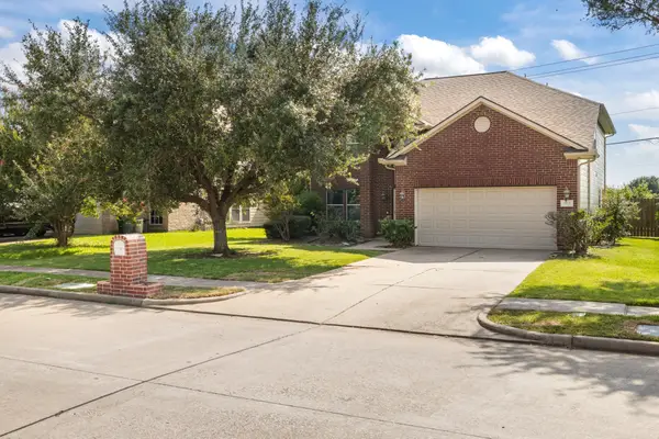 8115 Ginger Park Drive, Baytown, TX 77521