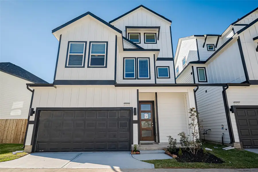 8926 Grovner Place, Houston, TX 77055 - Image #2