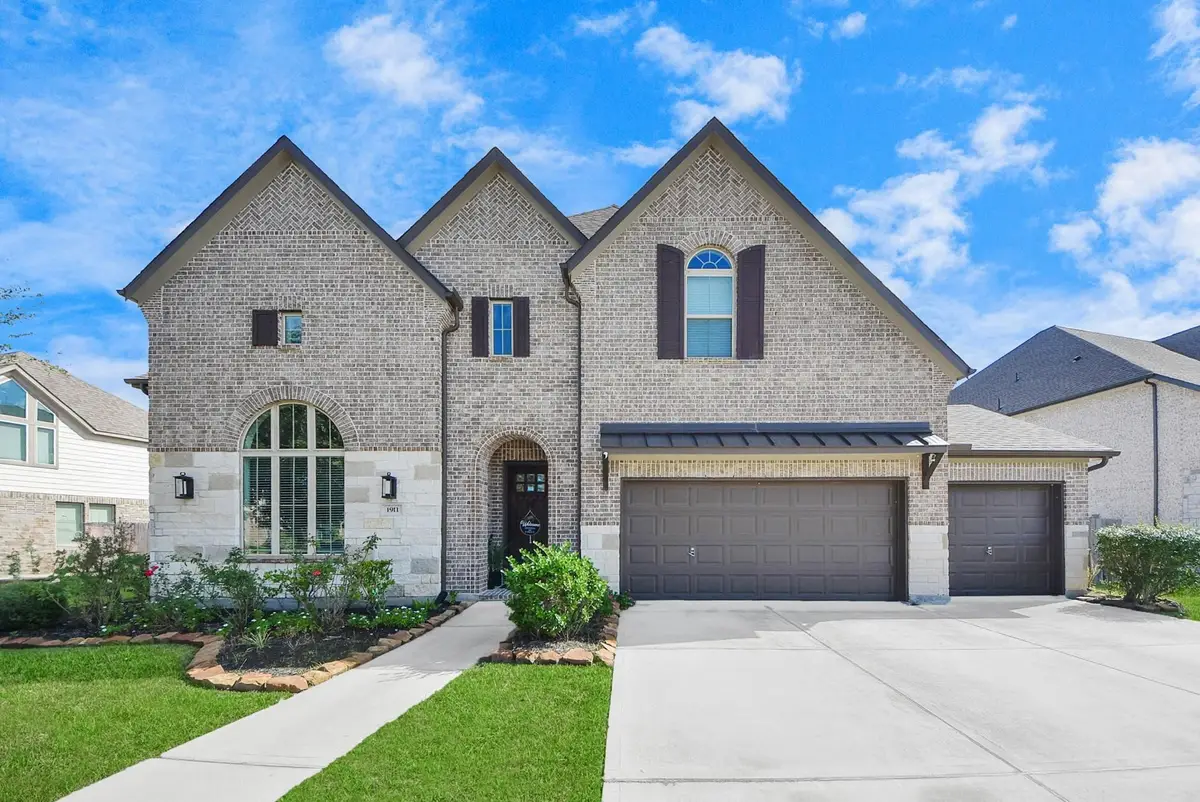 1911 Sapphire Pines Lane, Richmond, TX 77469 - #1