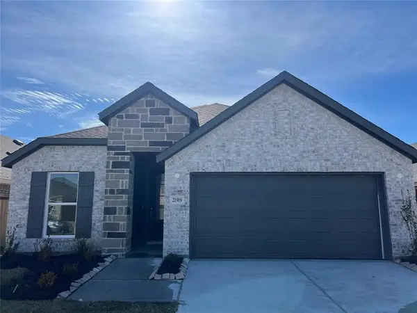 3049 Duskshine Drive, Brookshire, TX 77423