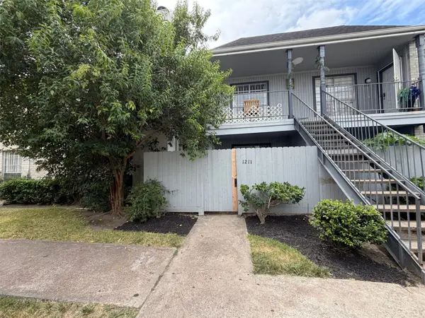 6606 De Moss Drive #1211, Houston, TX 77074