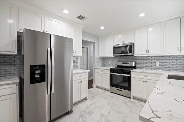 612 Alta Vista Drive, Pasadena, TX 77502