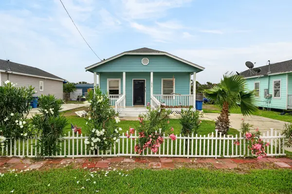 1820 Highway 35 S, Rockport, TX 78382