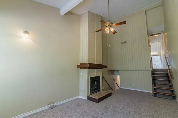 14 Lakeway Street, Conroe, TX 77304