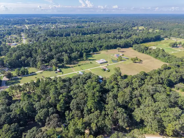 179 Presswood Drive, Cleveland, TX 77327