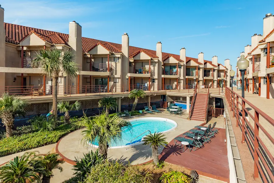 7312 Seawall Boulevard #112, Galveston, TX 77551 - #3