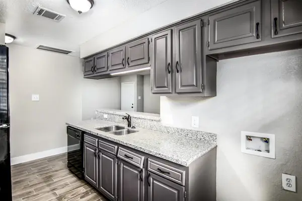 7426 Aljean Lane, Pasadena, TX 77536