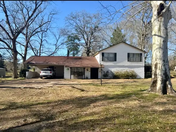 2500 E Houston Avenue, Crockett, TX 75835