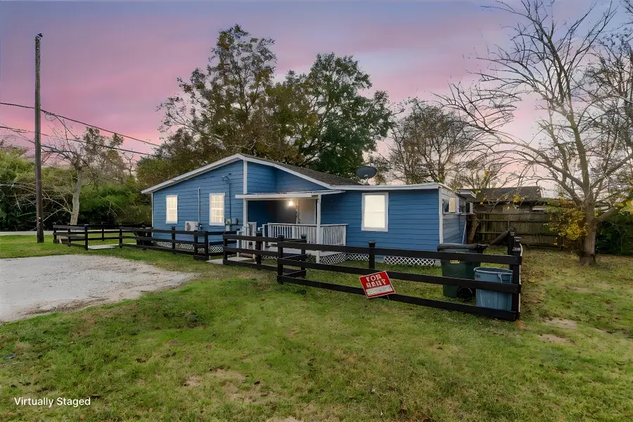 4126 Paladino Street, Bacliff, TX 77518 - #2