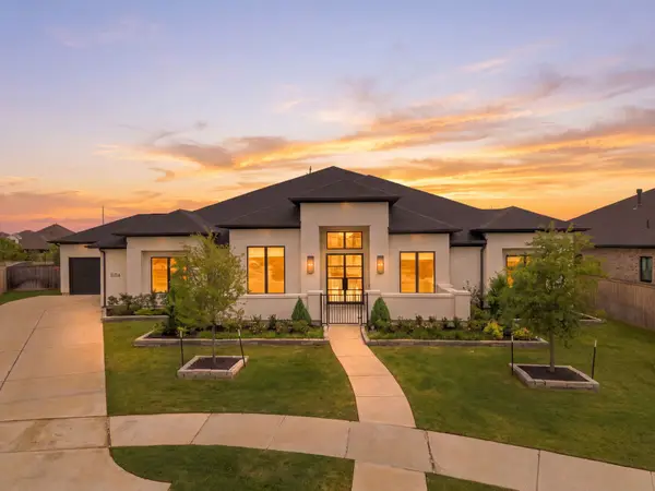 11114 Openwood Lands Lane, Cypress, TX 77433