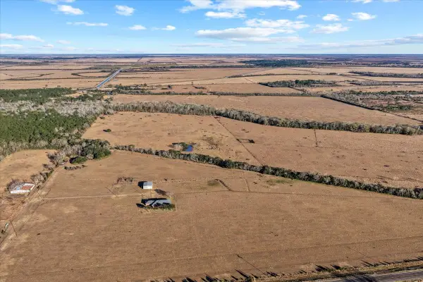 3857 Highway 61, Devers, TX 77538