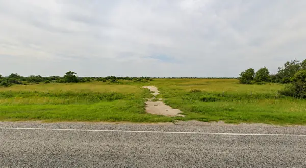 114 Fm 521, Palacios, TX 77465