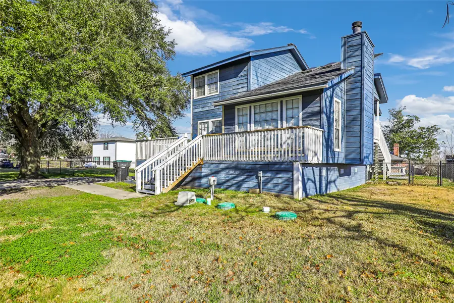 61 S Hilltop Street, Point Blank, TX 77364 - #2