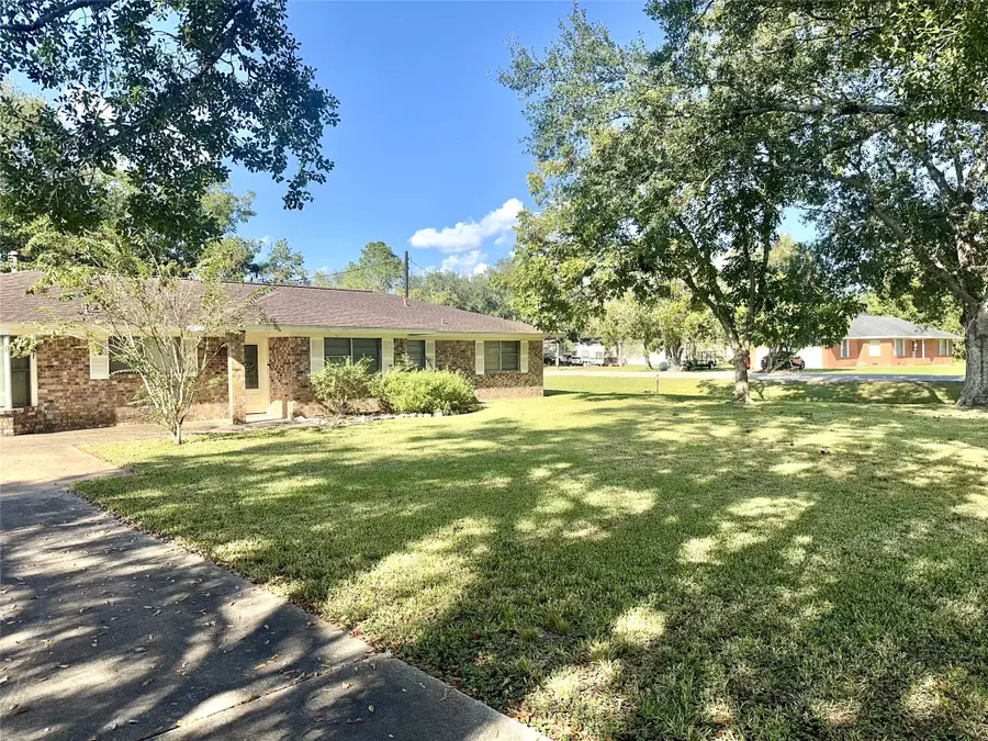 332 Farm To Market 2431, Markham, TX 77456 - Image #2