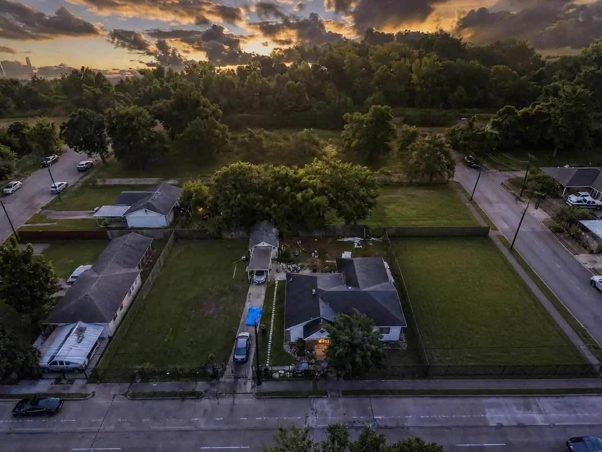 5604 Elysian Street, Houston, TX 77009 - #1