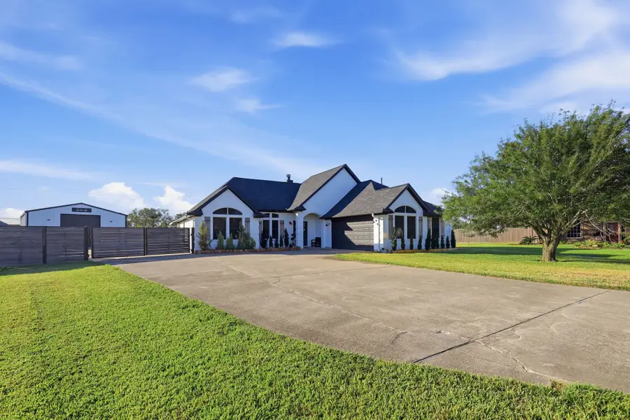 1806 Parker Place Drive, Baytown, TX 77523 - Image #2
