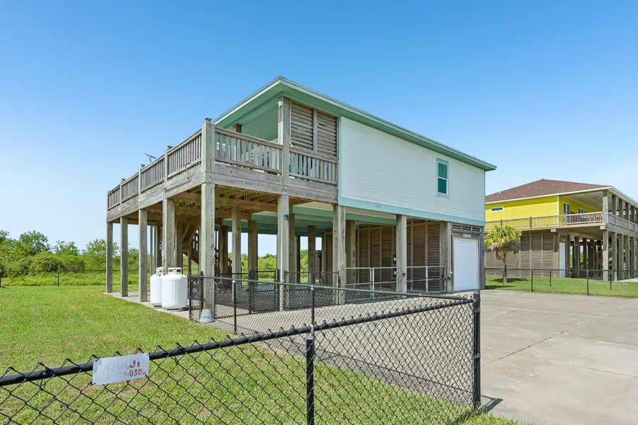 927 Magnolia Lane, Port Bolivar, TX 77650 - #3