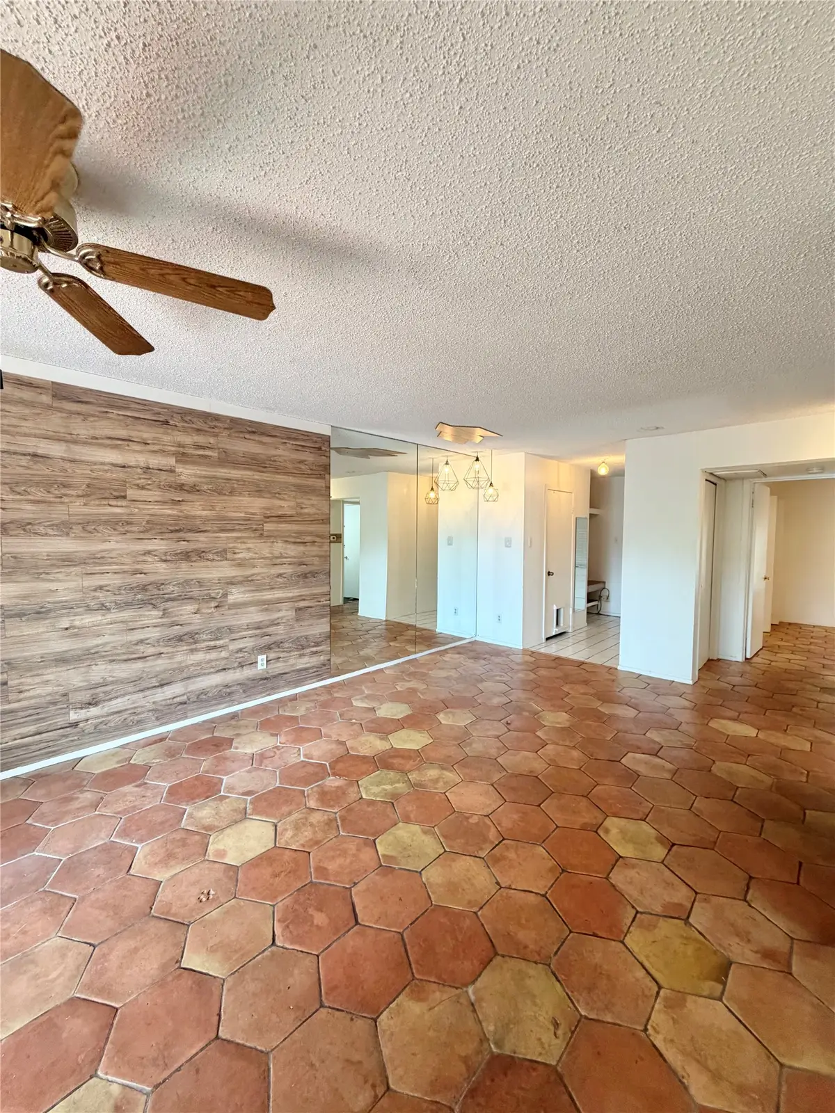 8281 Kingsbrook Road #256, Houston, TX 77024 - #1