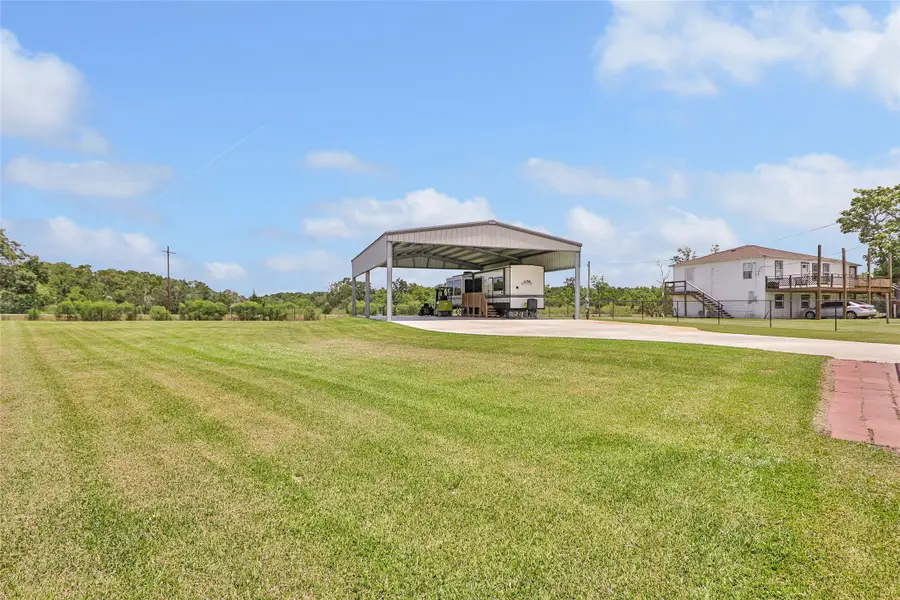 313 Oak Island Drive, Anahuac, TX 77514 - #2
