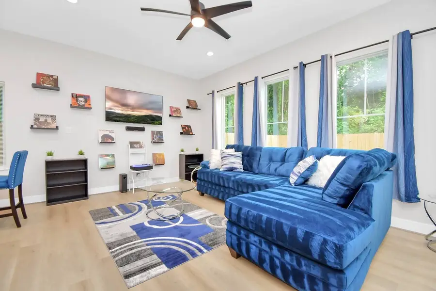 5718 Beall Street #A, Houston, TX 77091 - Image #2