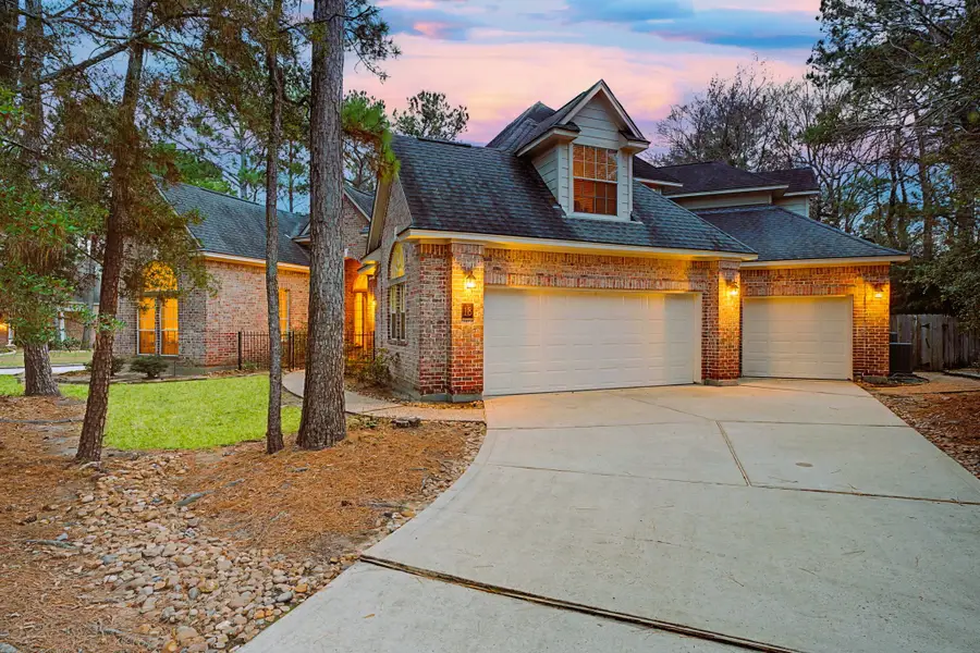 18 Floret Court, The Woodlands, TX 77382 - Image #3