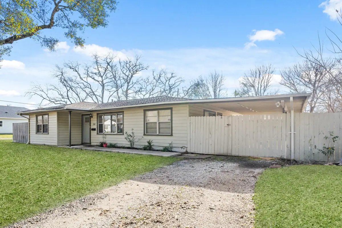 316 Avenue B, La Marque, TX 77568 - Image #1