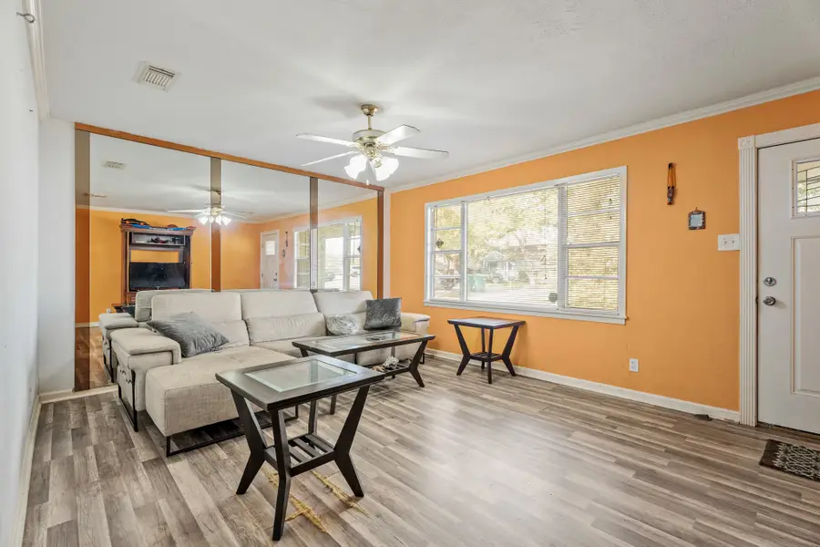 316 Avenue B, La Marque, TX 77568 - Image #3