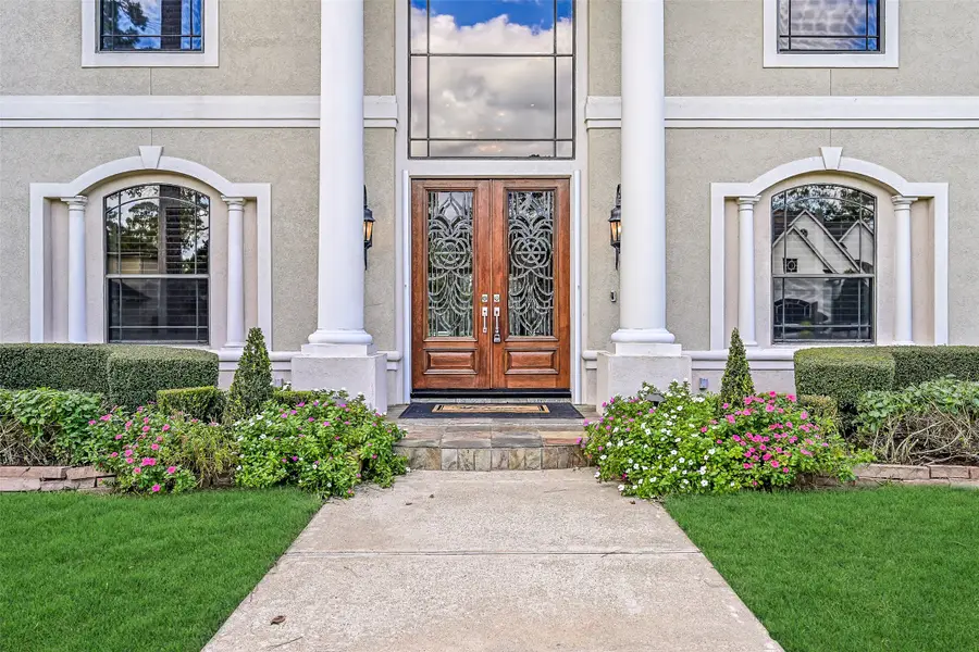 610 Royal Oaks Drive, Friendswood, TX 77546 - Image #3