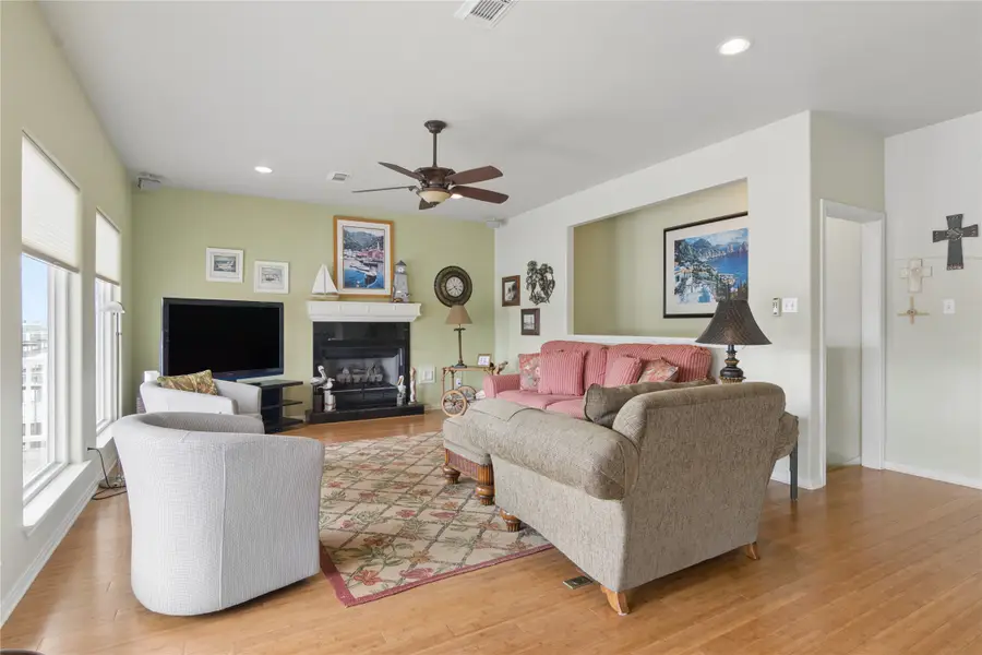 10 N Flamingo Street, La Marque, TX 77568 - #3