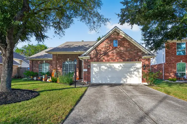 8131 Fox Street, Baytown, TX 77523