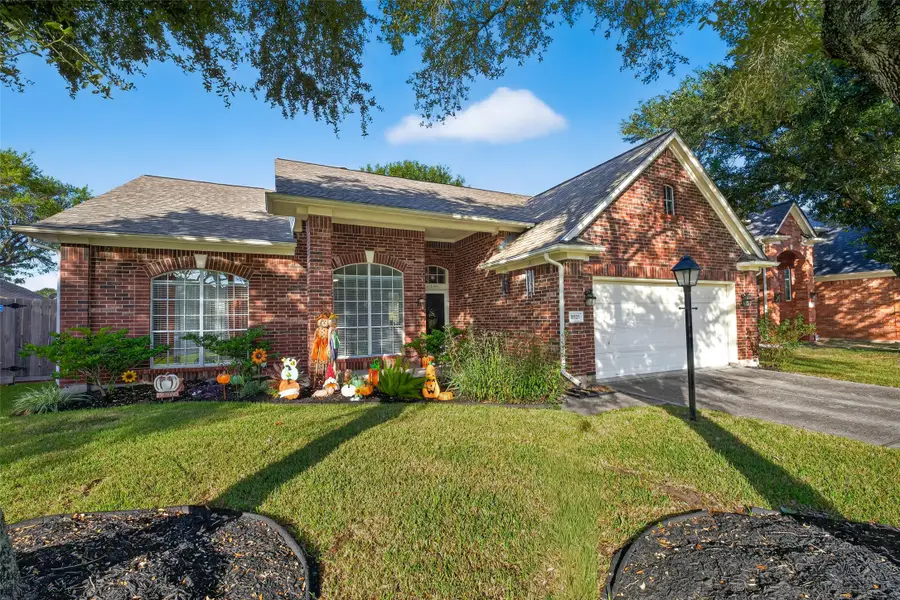 8131 Fox Street, Baytown, TX 77523 - #2