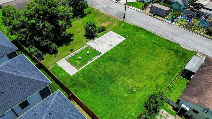 821 E 32 Street, Houston, TX 77022 - Image #3