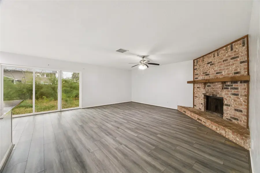 15215 Mcconn Street, Webster, TX 77598 - Image #3