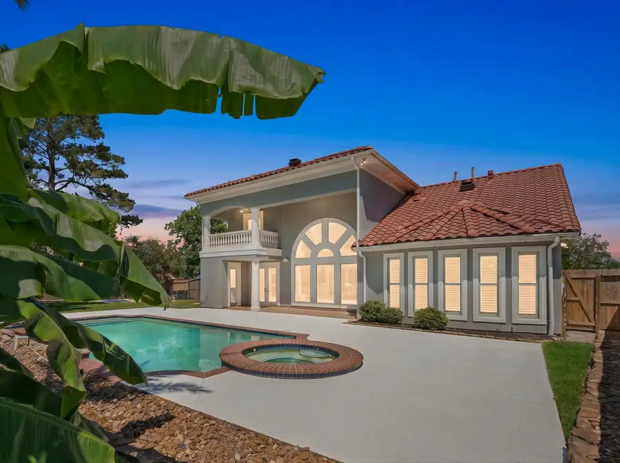 911 Sandy Beach Drive, Conroe, TX 77304 - #2