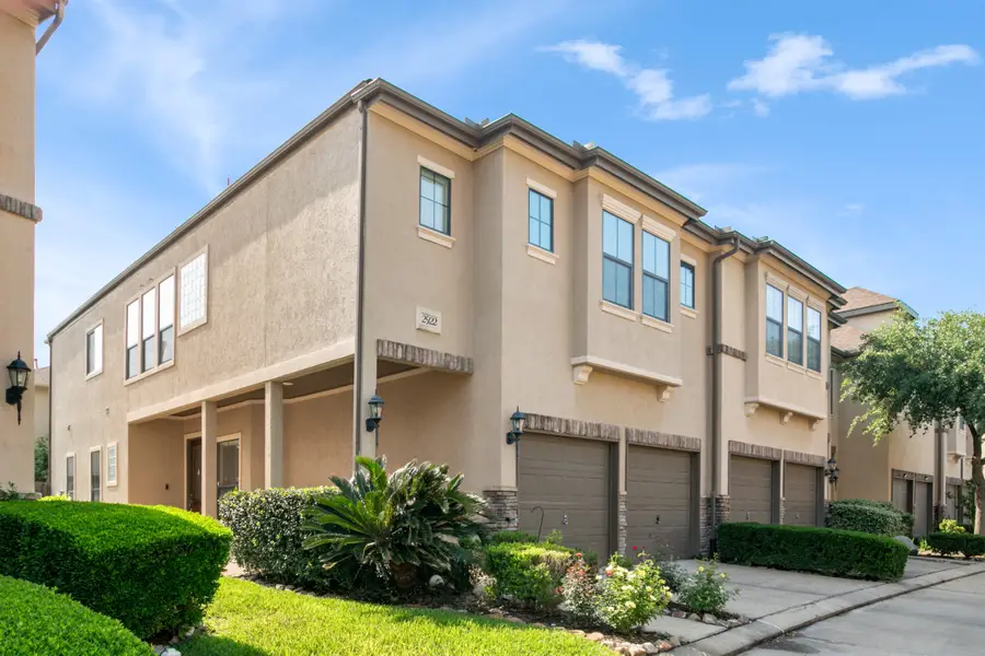 2922 Royal Oaks Crest, Houston, TX 77082 - #2