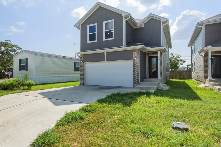 127 Egret Canal N, Baytown, TX 77523 - #2
