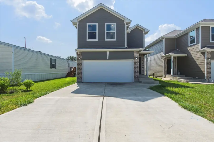 127 Egret Canal N, Baytown, TX 77523 - #3