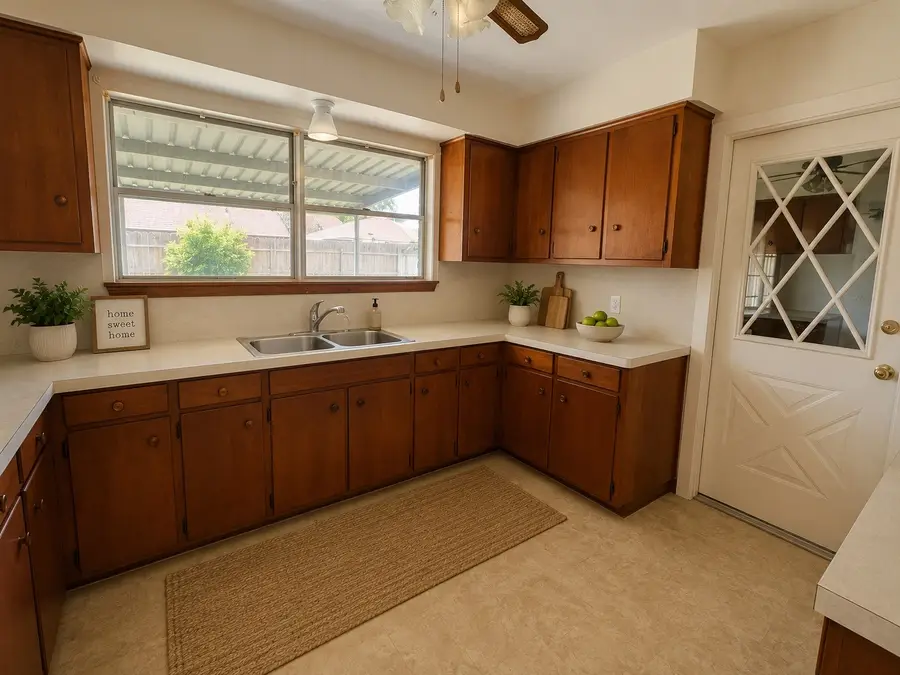 1604 Effie Lane, Pasadena, TX 77502 - #2