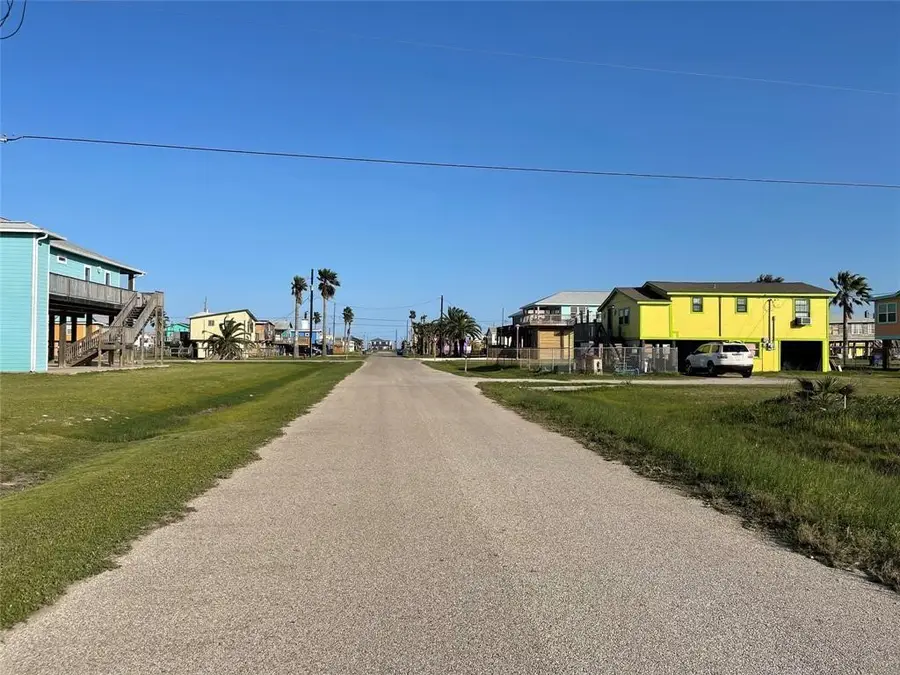 517 Olive Street, Surfside Beach, TX 77541 - #2