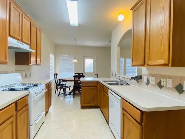 2018 Running Brook Lane, Pearland, TX 77584 - #3
