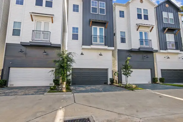 2806 Versailles Oak Lane, Houston, TX 77092