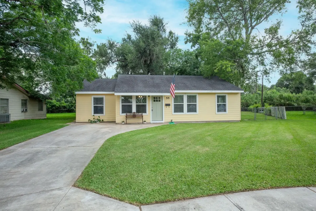 55 Elm Court, Lake Jackson, TX 77566 - #1
