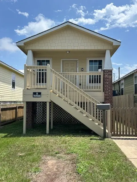 5507 Avenue K, Galveston, TX 77551