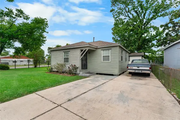 1005 Majestic Street, Houston, TX 77020