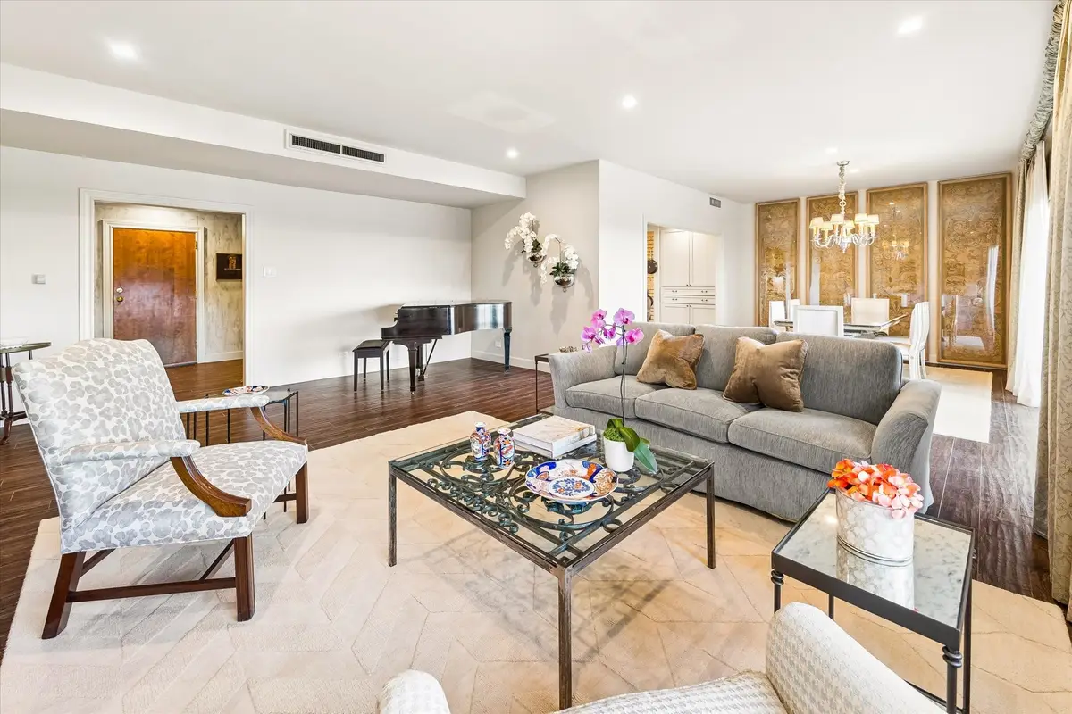 2929 Buffalo Speedway #A203, Houston, TX 77098 - #1