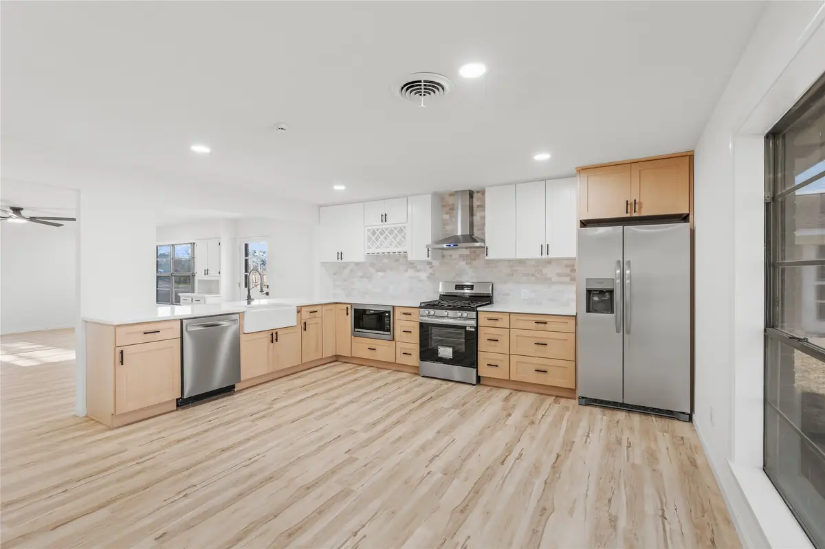 15903 Hickory Drive, Alvin, TX 77511 - #1