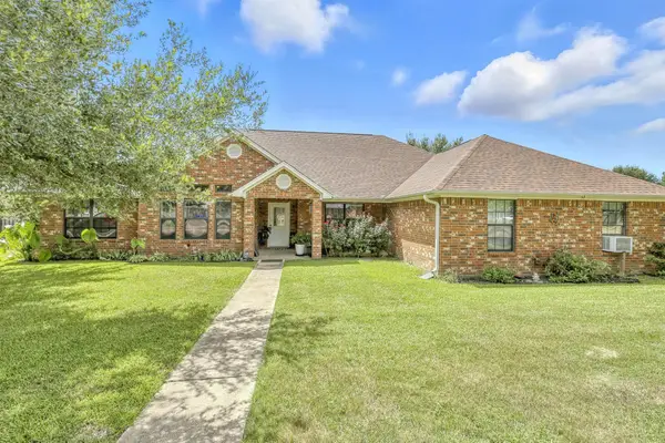 408 Aspen Bend Street, Crockett, TX 75835