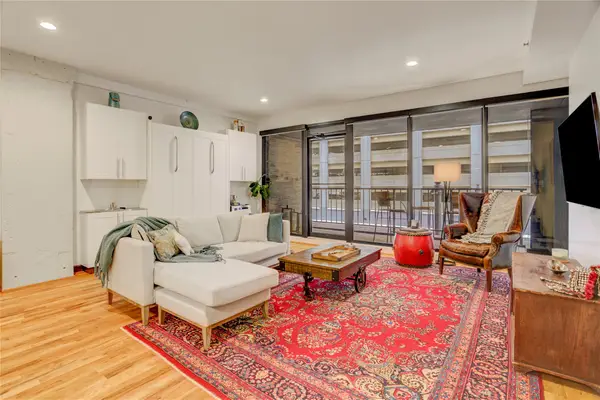 917 Main Street #305, Houston, TX 77002