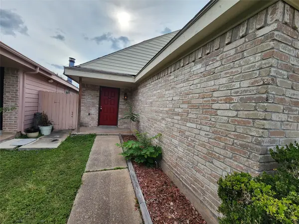 6118 Linnhaven Drive, Houston, TX 77072