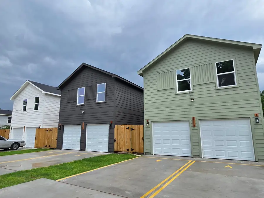 8122 De Priest Street, Houston, TX 77088 - #2